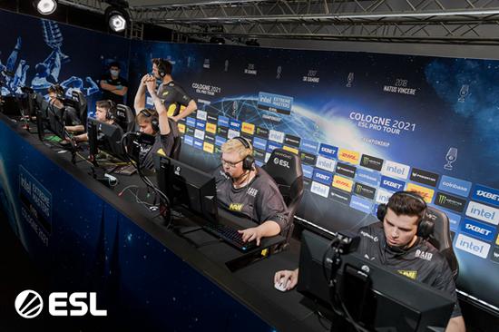 全球PC市场报告2025第二季度出货量增长6.5% 联想与苹果表现抢眼