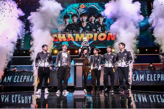 LOL重磅更新：ADC装备上限提升与新等级上限解析